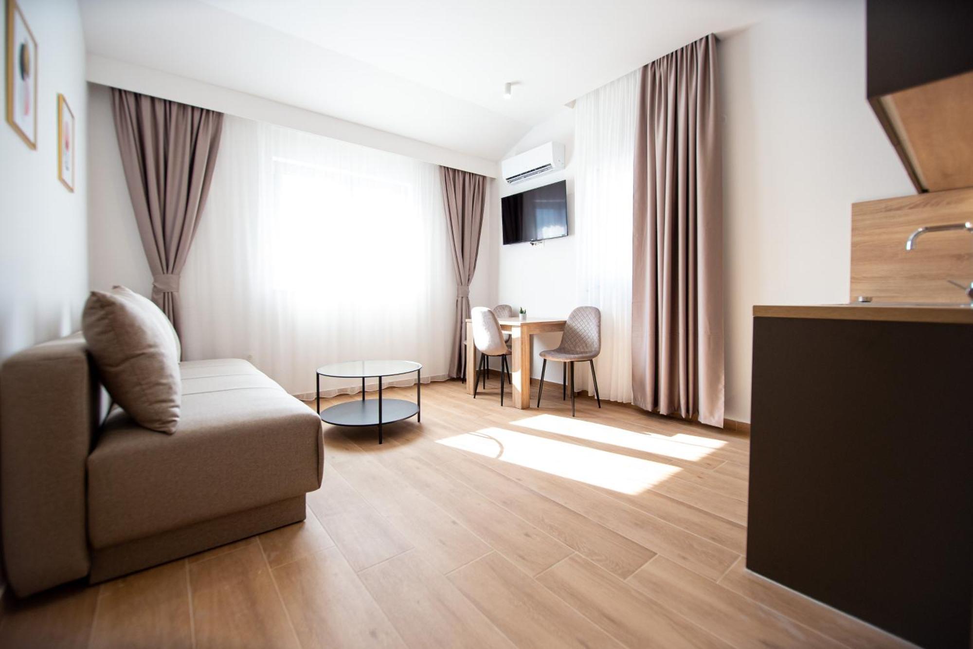 Apartments Sirena - Modern Stay With Free Parking Budva Exterior photo